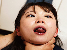 デカチン叔父に犯され首絞め失神快楽に目覚めさせられた姪　アへ顔アクメが病み付きになった変態美少女　サンプル画像04